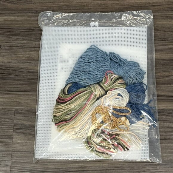 Mary Maxim Sealed Holy Night Nativity Tissue Box Cover Needlepoint Kit 20145 - Picture 6 of 11